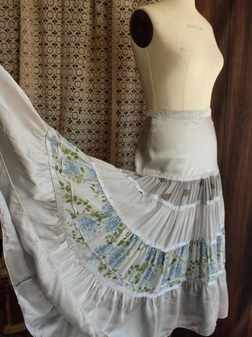 Vintage 1960s 1970s Skirt, Tea Length Silver Silk and Floral Print with Tiered R - Picture 6 of 10